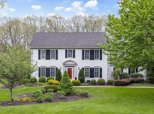 7607 Greenthorn Dr, Hudson, OH 44236
