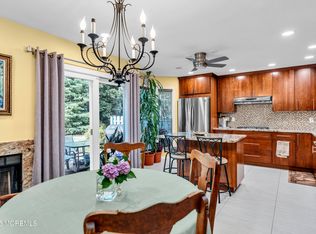 186 Sycamore Ct, Howell, NJ 07731