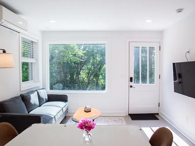 208 S French Broad Ave #1 — Photo 2