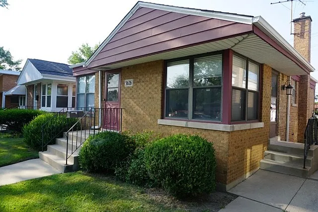 3626 W 115th Pl photo 1