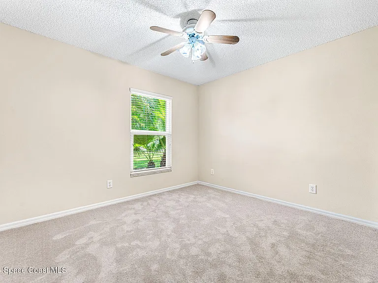 1622 Laramie Cir — Photo 21