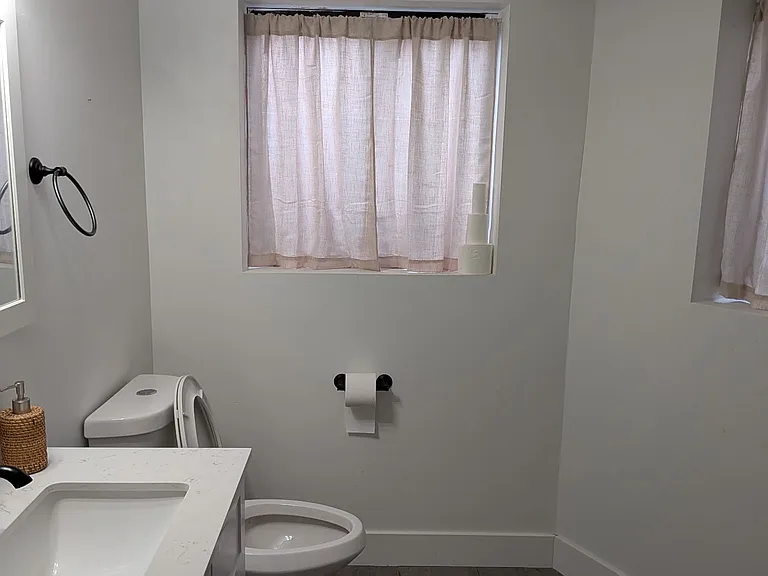 1612 Farr Dr #B — Photo 12