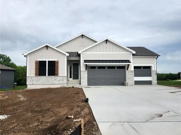 14535 S Dawson St, Olathe, KS 66061