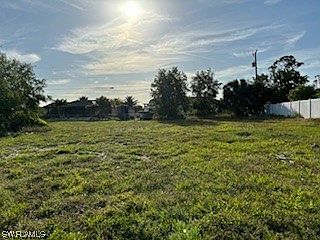 1st image of 2908 NE 5th Ave