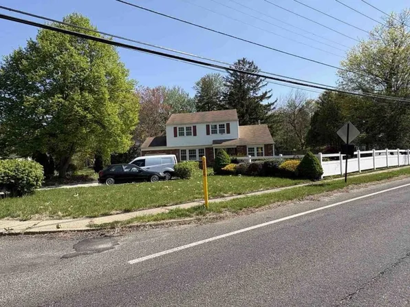 2 Briarcliff Rd, Atco, NJ 08004
