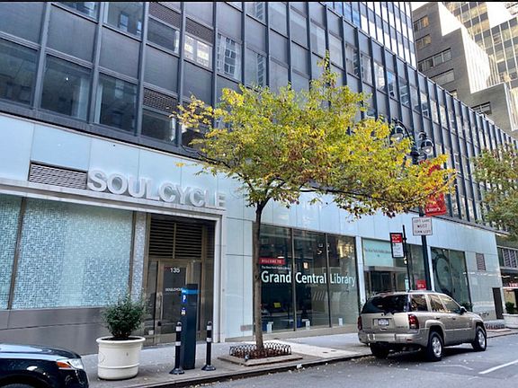 5th image of 463 Lexington Ave #34