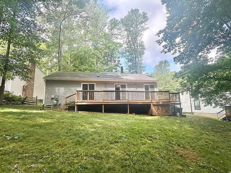 12114 Mountain Laurel Dr — Photo 30