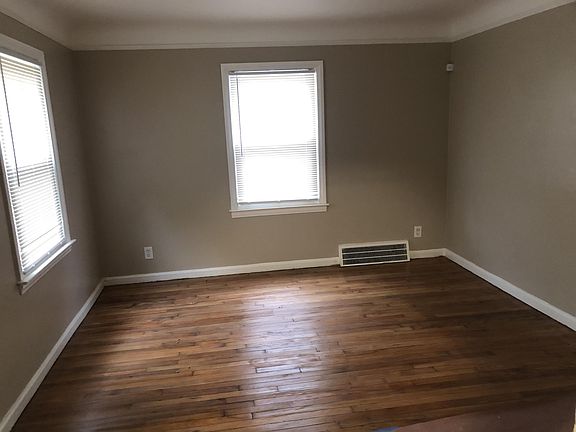 2nd image of 15610 Rossini Dr