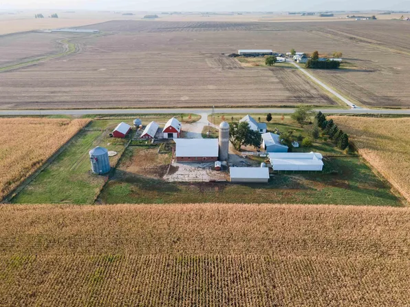 24695 120th St, Parkersburg, IA 50665