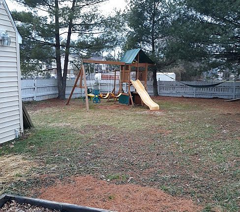 3rd image of 1903 Niagara St
