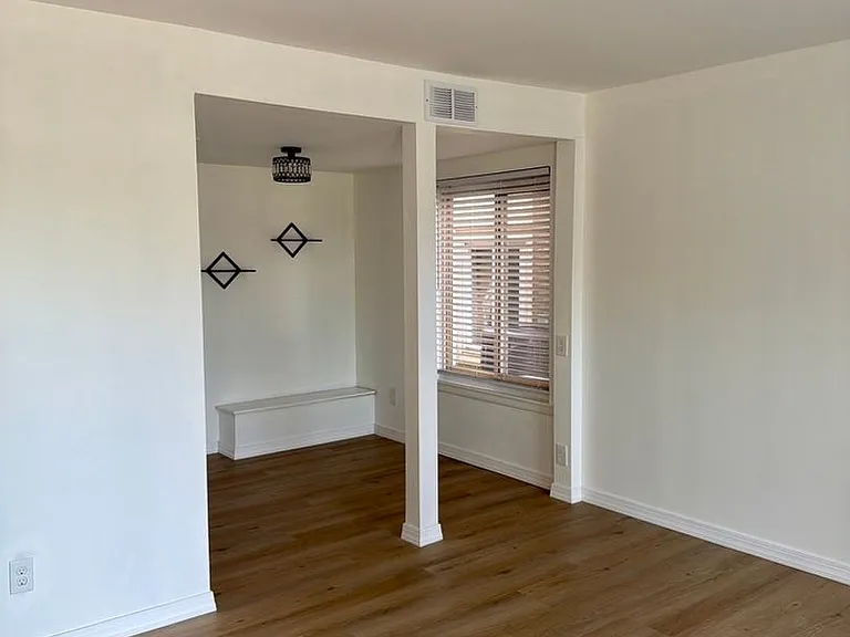 605 Cobble Creek Curv — Photo 4