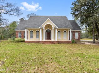 17317 River Place Dr, Vancleave, MS 39565