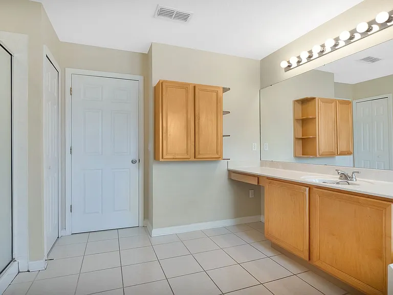 10706 Cypress Trail Dr — Photo 12