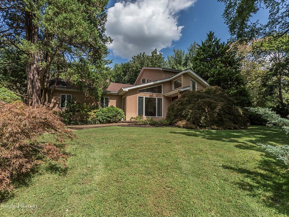 1st image of 80 Harbor Ln