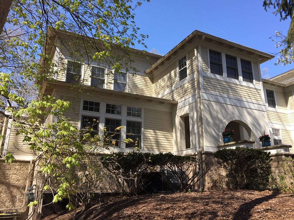 1st image of 18460 Dunecrest Dr Unit 13