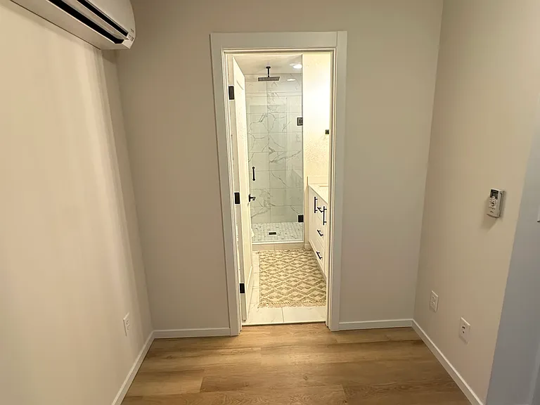 8009 B Mary Ave NW — Photo 12