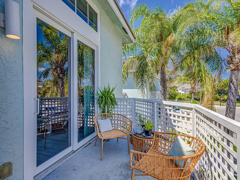 1701 Mizzenmast Way — Photo 32