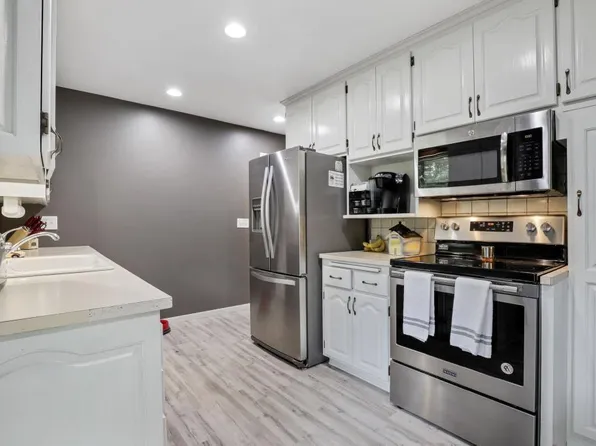7216 Cartisian Ave N, Brooklyn Park, MN 55428