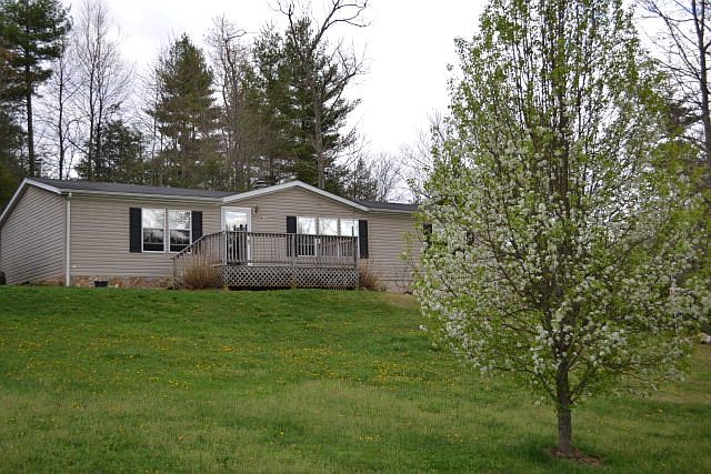1st image of 150 Hill Dr
