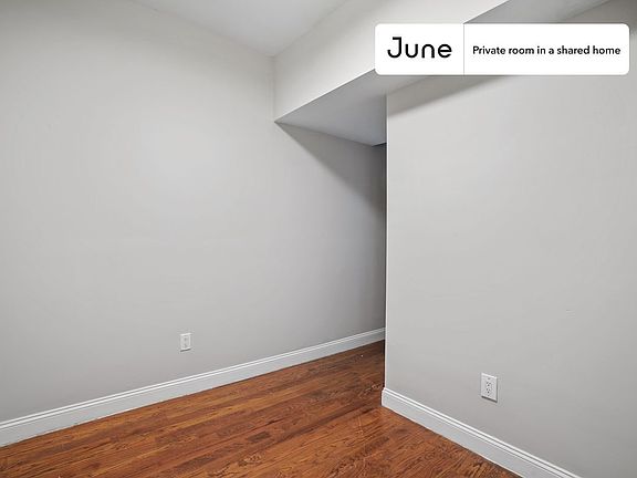 3rd image of 89 Kingston Ave #B