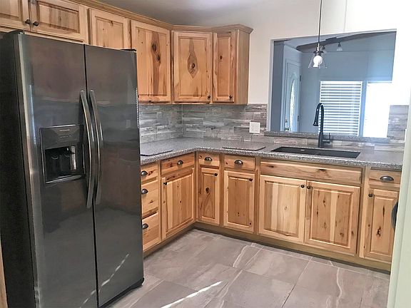2nd image of 137 Las Palmas Blvd #137