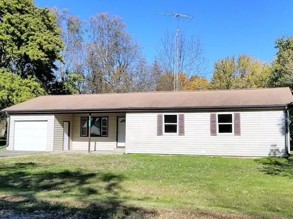 15449 Aspen Dr, Georgetown, IL 61846