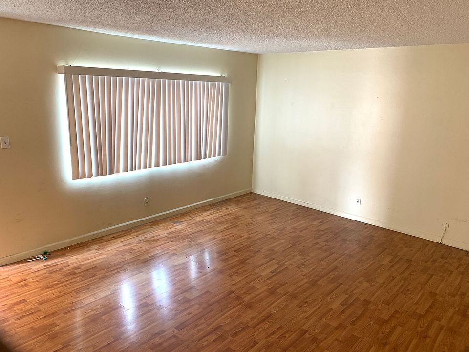 1st image of 500 E 51st St #Talequ03-5