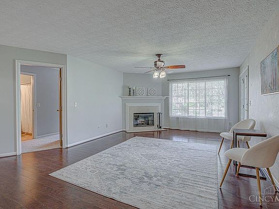 4th image of 4220 Endeavor Dr Unit 204