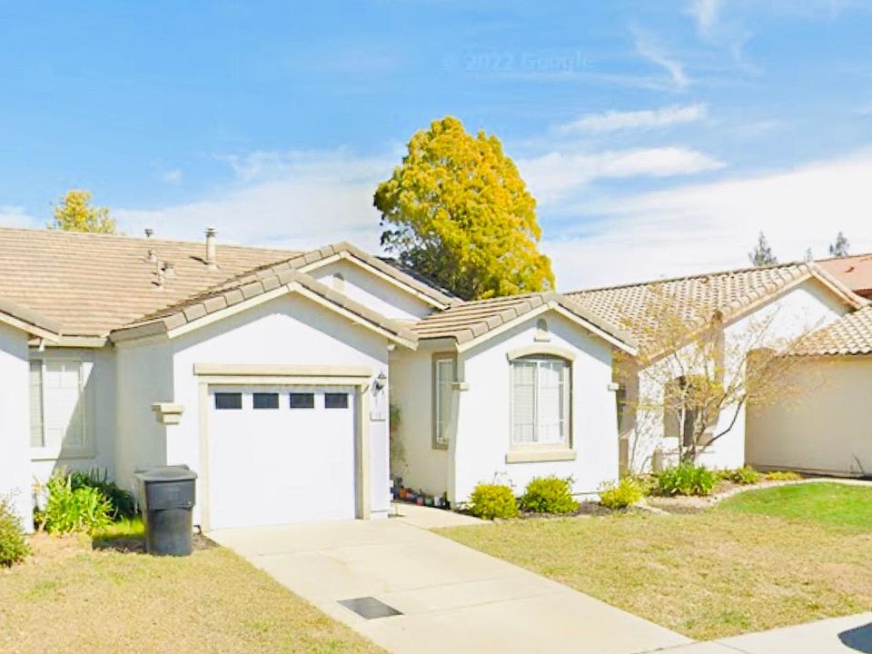 1st image of 109 Canberra Ct