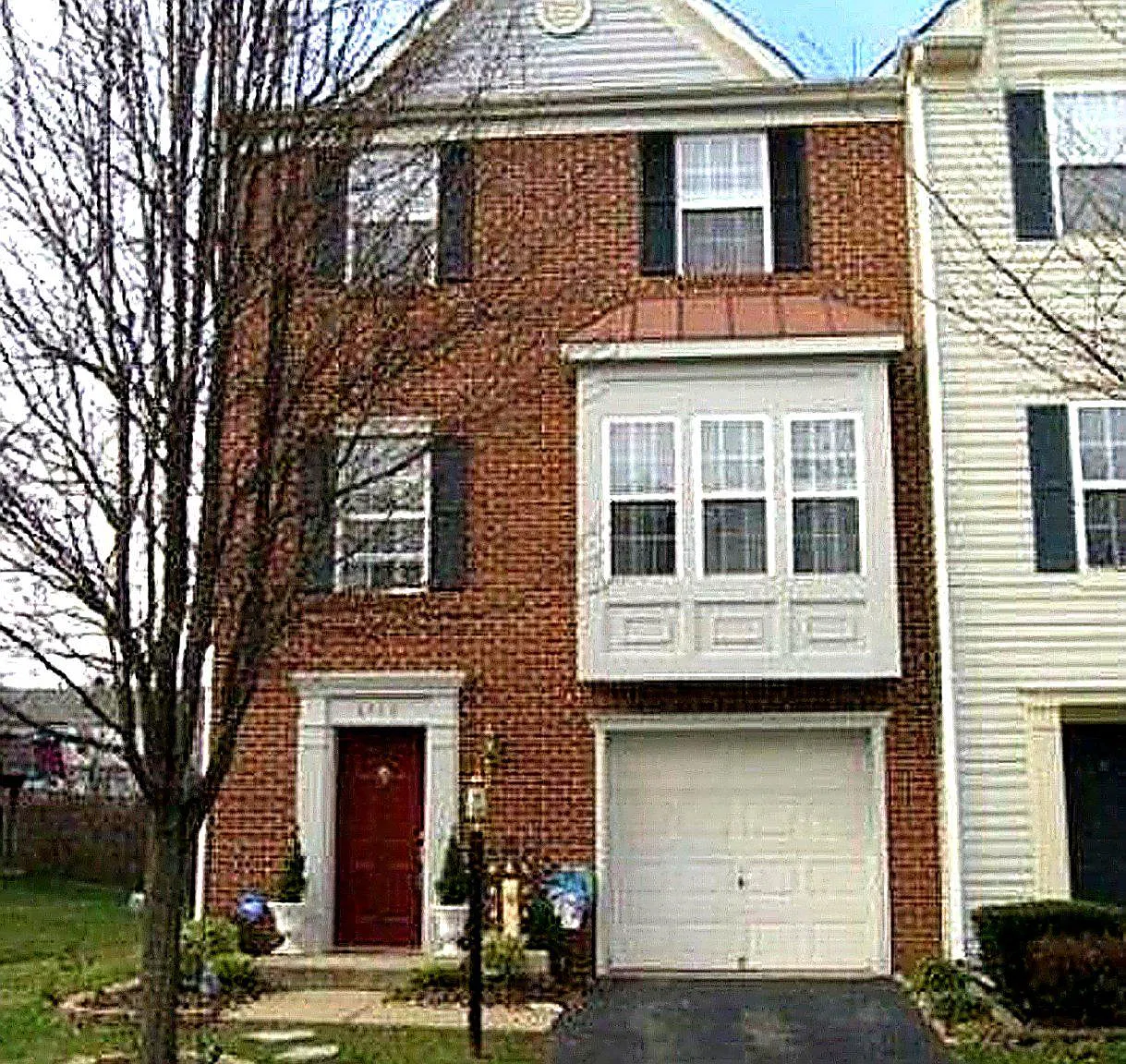 1 bed, 1.0 bath, 792 sqft, $1,200 — Photo 1