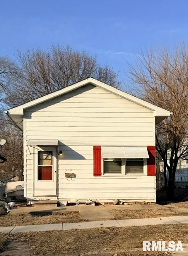 519 E Maywood Ave photo 1