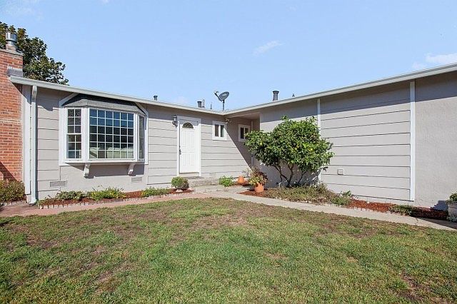 1st image of 236 Greenway Dr