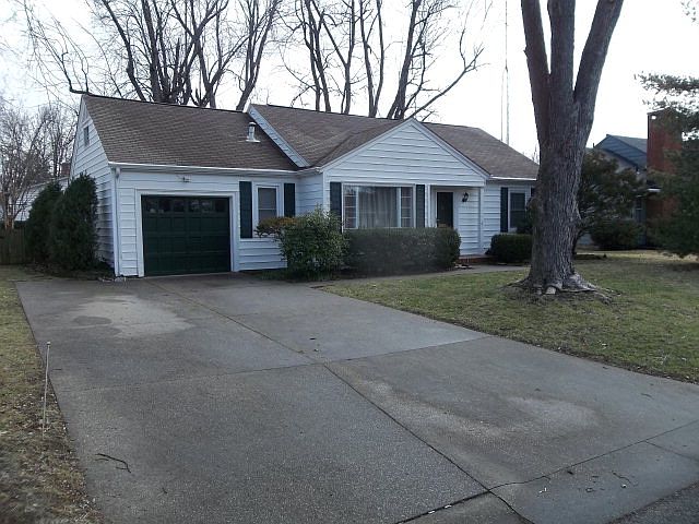 1st image of 1915 Lewis Ln