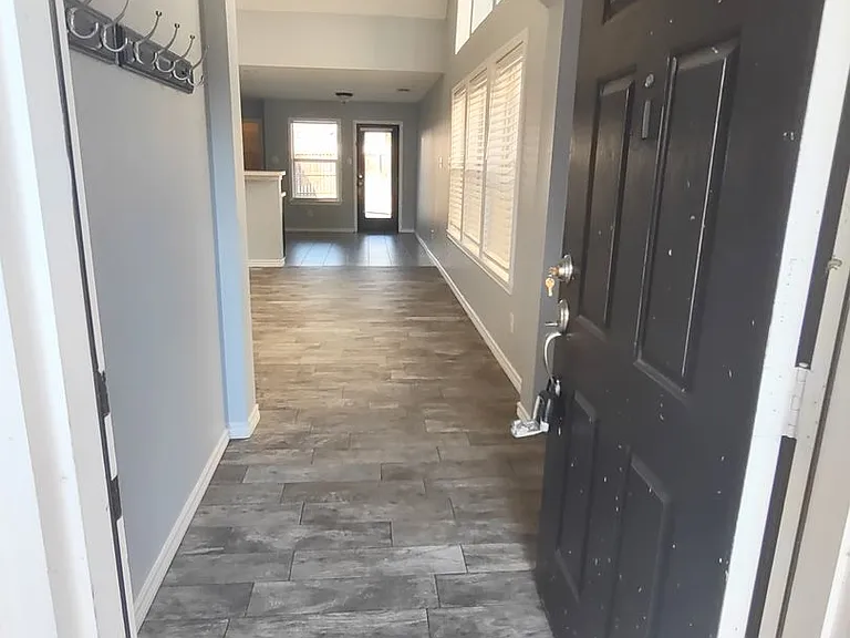 8929 Holliday Ln — Photo 25