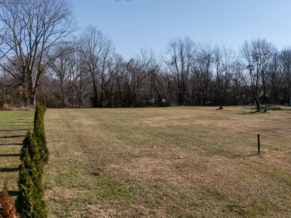 2481 Highway 41 S, Greenbrier, TN 37073