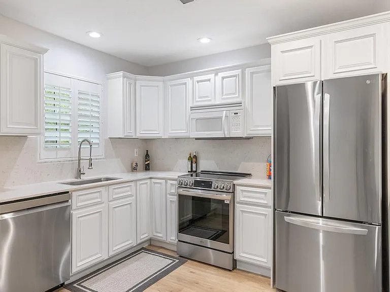 900 Jasmine Ln #10A — Photo 5