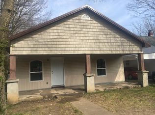 335 N Maple Ave, Joplin, MO 64801