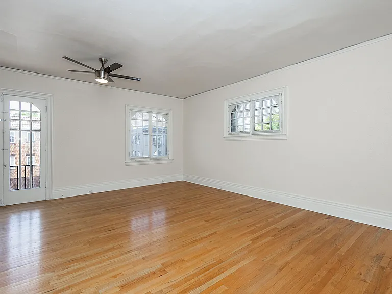 Wolcott Apartments — Photo 4