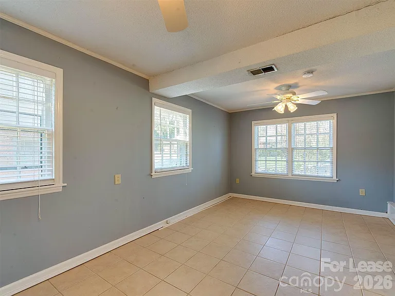 4917 White Oak Rd — Photo 27