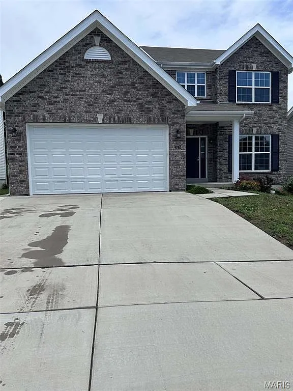4 bed, 2.5 bath, 2624 sqft, $3,500 — Photo 1