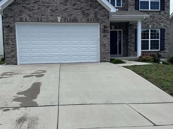 4283 Lions Chase Dr, Saint Louis, MO 63125
