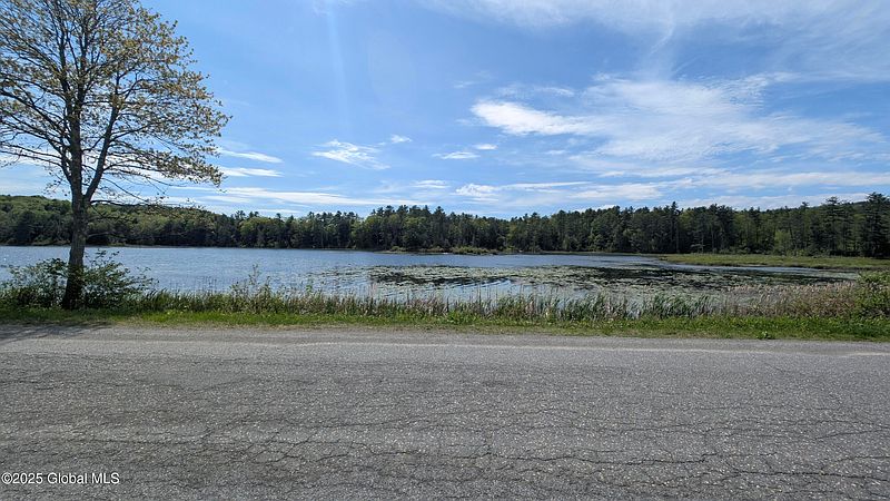4th image of L18.4 Holcombville Road