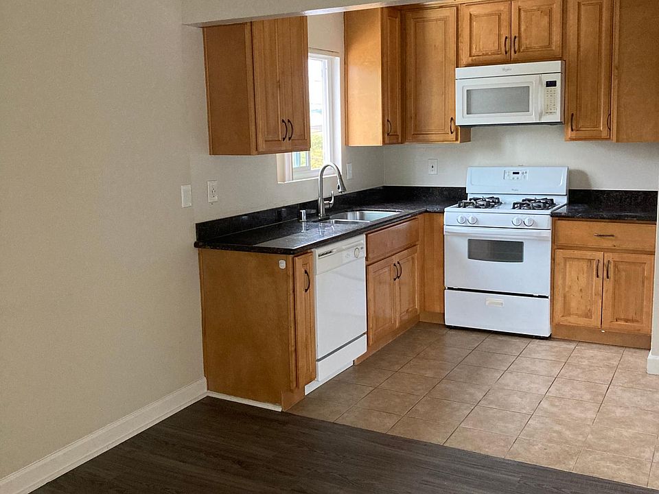 1st image of 10163 Beardon Dr APT 4