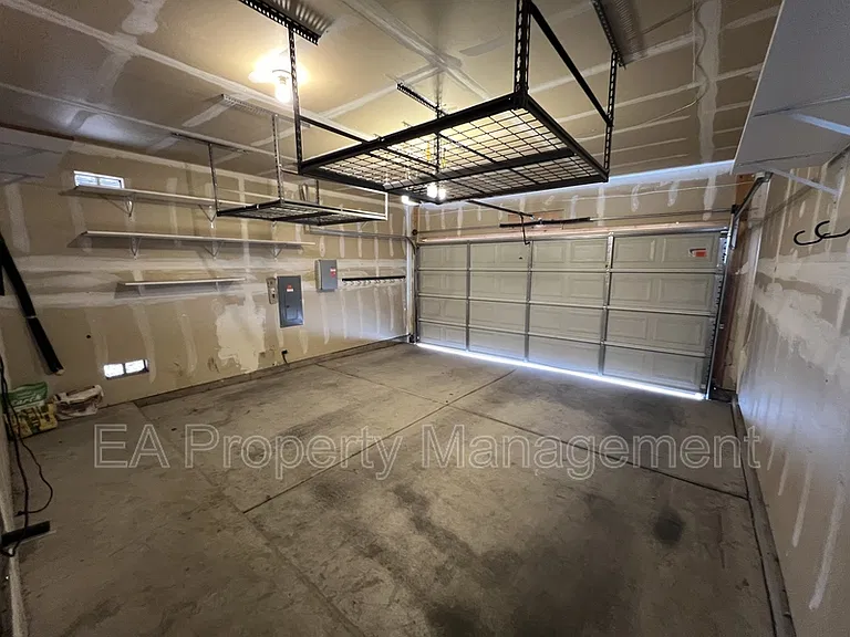 2605 Sarita Ave NW — Photo 13