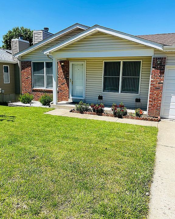 1st image of 2803 Rose Acres Ln