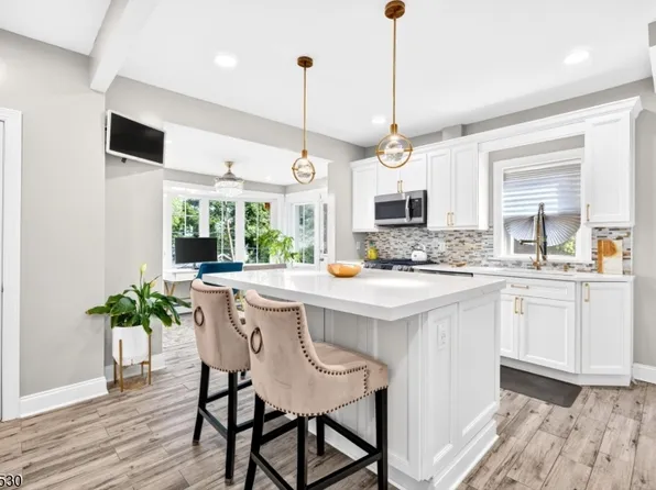 39 Overlook Ave, West Orange Twp., NJ 07052