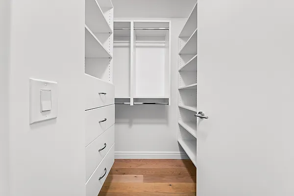 Rented by Nooklyn NYC LLC | media 37