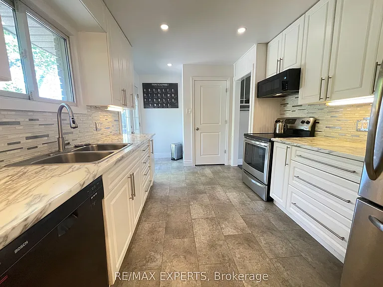 23 Townley St #UPPER — Photo 6