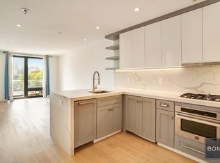 1107 Welling Ct APT 3E, Astoria, NY
