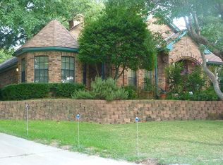 3629 Bluegrass Dr, Grand Prairie, TX 75052